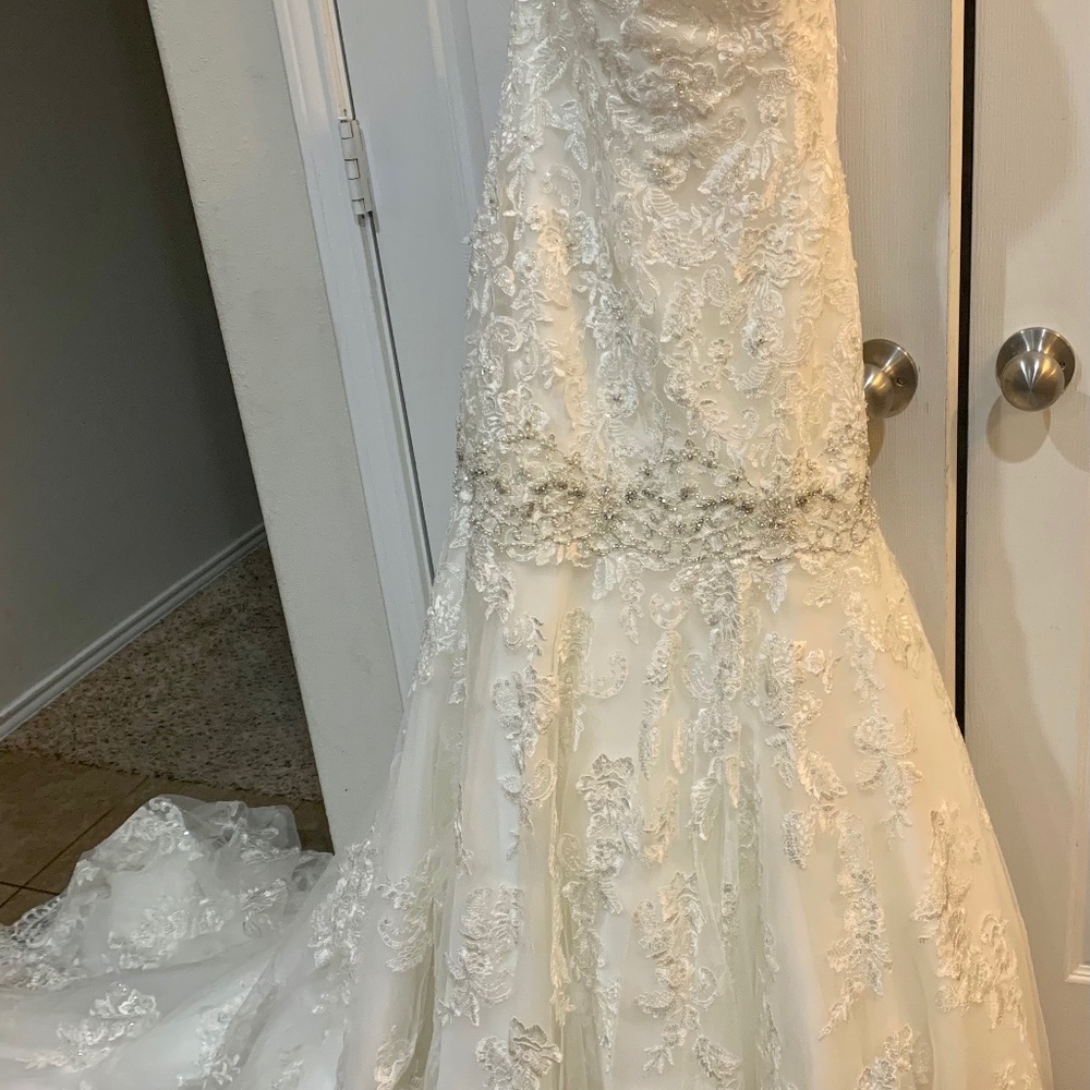 Wedding dress